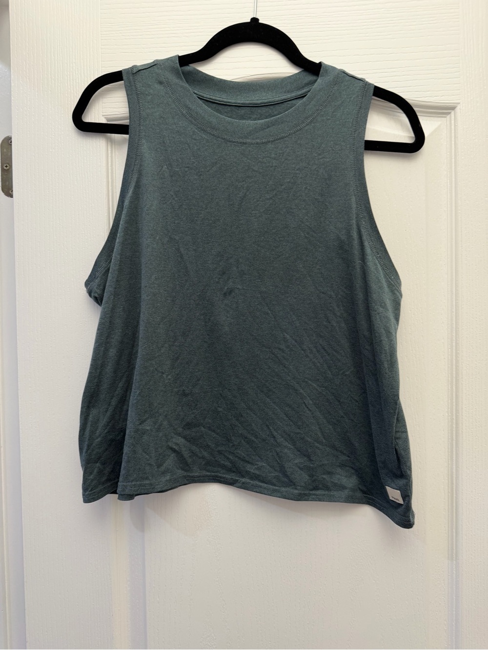 Vuori Women's Energy Tank - Forest Green